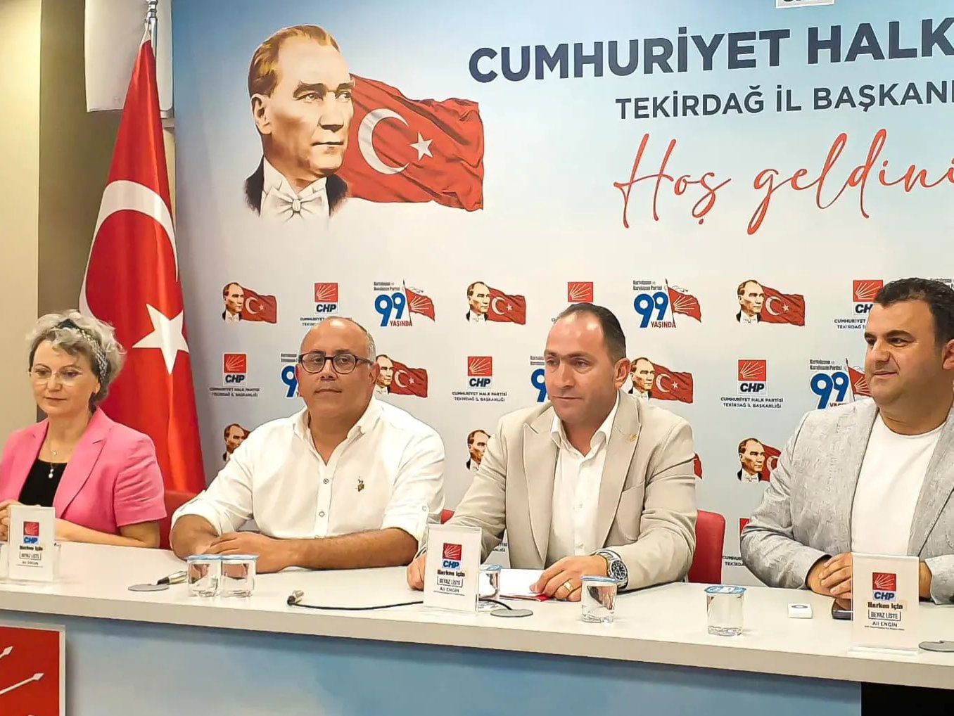 CHP’DE ALİ ENGİN’İN BEYAZ LİSTESİ OYLARI SİLDİ SÜPÜRDÜ