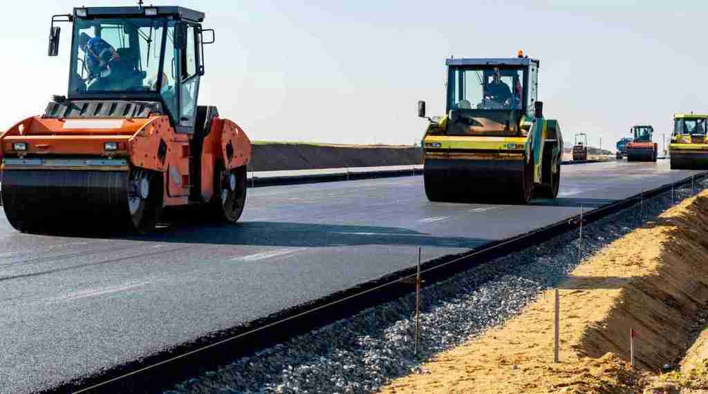 CHP’Lİ AYGUN TEKİRDAĞ’IN BİR TÜRLÜ BİTİRİLMEYEN YOLLARINI SORDU