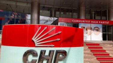 CHP’Lİ KADIN MİLLETVEKİLLERİNDEN ORTAK AÇIKLAMA: “KADINLARI SUSTURAMAYACAKSINIZ”