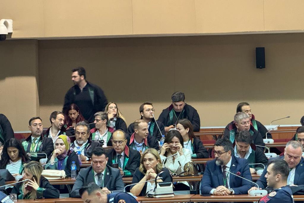 BARO BAŞKANI GÜRCÜN SİLİVRİ’DE ÜMİT ÖZDAĞ’IN KARAR DURUŞMASINI TAKİP ETTİ