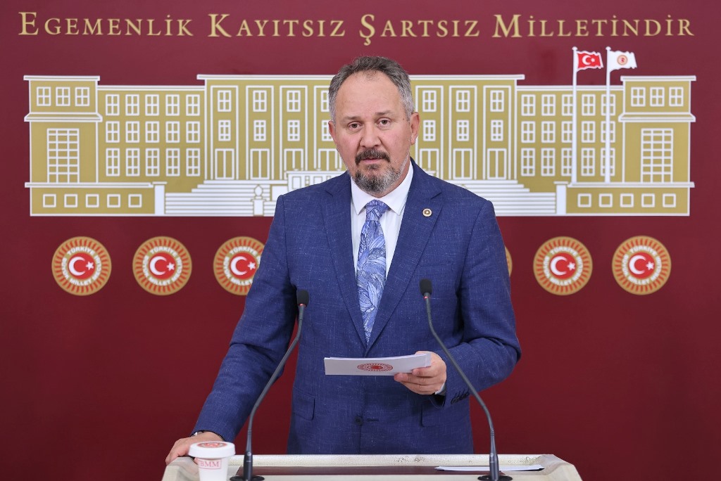 MESTAN ÖZCAN: “YANGINLARA KARŞI DEVLETİMİZ SEFERBER EL BİRLİĞİYLE YEŞİL YARINLARA ULAŞACAĞIZ”