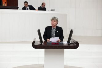 NURTEN YONTAR: “KAYBEDİLEN HER ÖĞRENCİ KAYBEDİLEN BİR GELECEKTİR”