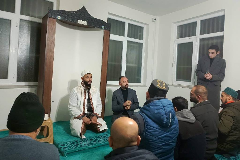 ÜLKÜ OCAKLARI’NDAN LİSELERDEKİ “NAMAZLA ALAY” İDDİALARINA TEPKİ