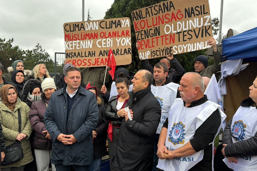 “TEKTSİL FABRİKALARI MISIR’A TAŞINIYOR OLAN TÜRK İŞÇİSİNE OLUYOR!”