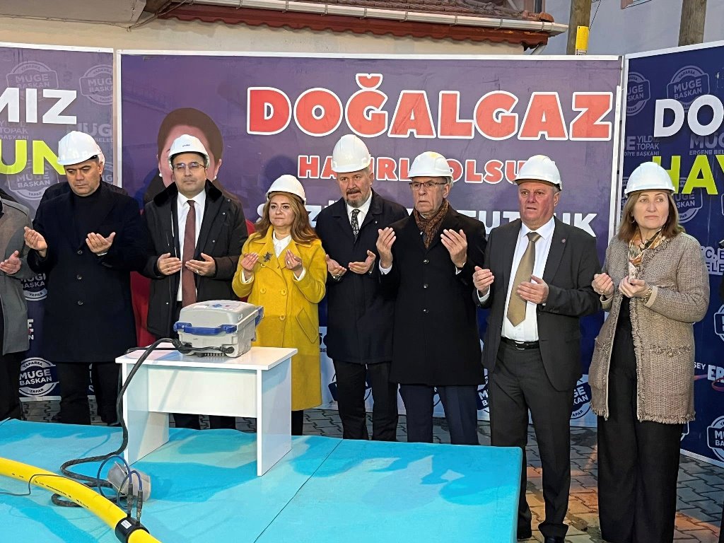 İĞNELER MAHALLESİ’NDE DOĞALGAZ TEMEL ATMA TÖRENİ GERÇEKLEŞTİRİLDİ