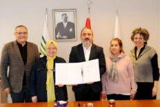 KADIN EMEĞİ “BAL ROTASI” İLE DÜNYAYA AÇILIYOR