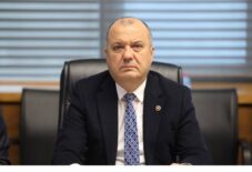 İLHAMİ ÖZCAN AYGUN’DAN DSİ’YE SU TEPKİSİ: “TEKİRDAĞ’DA YERALTI SULARI 500 METREYE İNDİ”