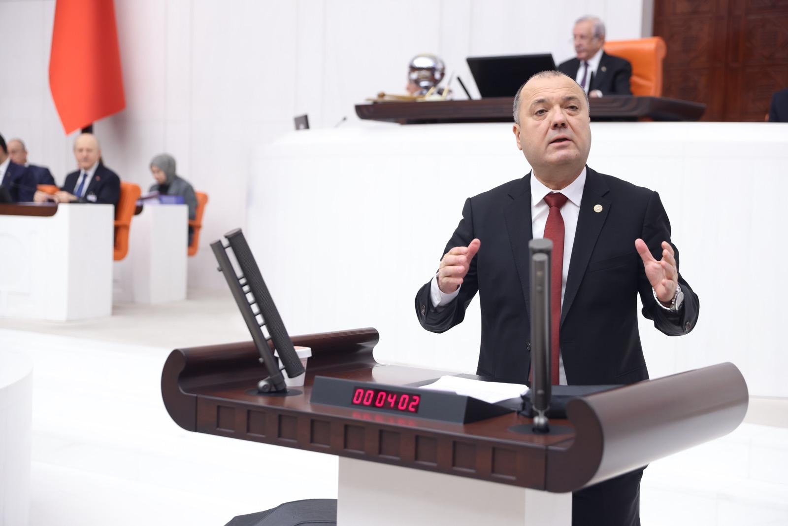 CHP TEKİRDAĞ VEKİLİ AYGUN: “GÜBRE FABRİKALARI ÖZELLEŞTİ İRAN SAVAŞI SONRASI PİYASADA GÜBRE KALMADI”