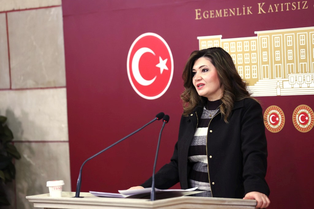 İYİ PARTİLİ TAŞCI’DAN ALİCAN ULUDAĞ TEPKİSİ: “GAZETECİLİK FAALİYETİ SUÇ DEĞİLDİR, TUTUKLAMA HUKUKSUZDUR”