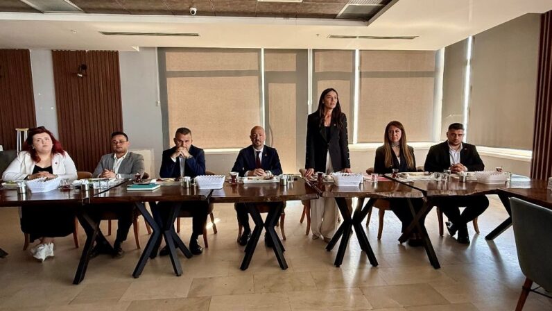 CHP’DEN KAHVALTI PROGRAMI VE BASIN AÇIKLAMASI