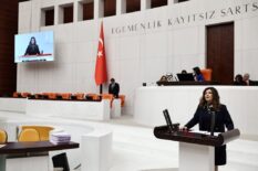 İYİ PARTİ TEKİRDAĞ MİLLETVEKİLİ SELCAN TAŞÇI: “ÇOCUK BEDENLERİNİ TAŞIYAN TABUTLARIN ALTINDA EZİLİYORUZ!”