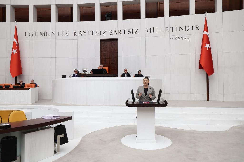 SELCAN TAŞÇI: “SORUN YASAKLA DEĞİL BİLİNÇLE ÇÖZÜLÜR”