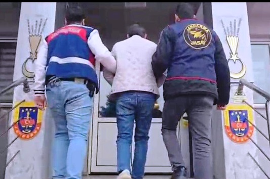 17 SUÇTAN 3 YILDIR ARANAN ŞAHIS ÇORLU’DA YAKALANDI