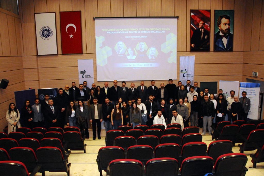 GİRİŞİMCİ ADAYLARI VE ÖĞRENCİLERE KULUÇKA PROGRAMI TANITILDI
