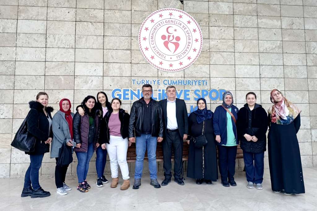 OKUL–VELİ–KAMU İŞ BİRLİĞİYLE SPORDA ÖRNEK PROJE