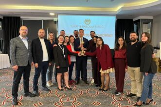 TEKİRDAĞ BAROSU STAJYER AVUKATLARI MARMARA BİRİNCİSİ OLDU