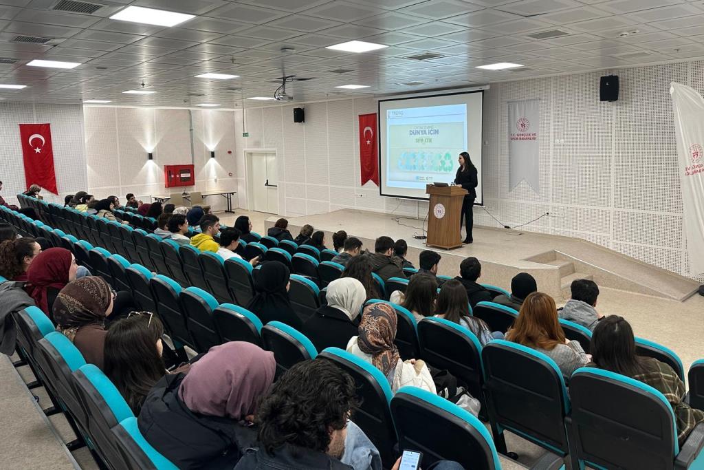 TREPAŞ DÜNYA SIFIR ATIK GÜNÜ’NDE GENÇLERLE BULUŞTU