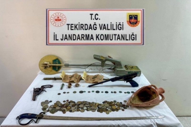 TEKİRDAĞ JANDARMASINDAN 277 ŞÜPHELİYE İŞLEM 13 KİŞİYE TUTUKLAMA