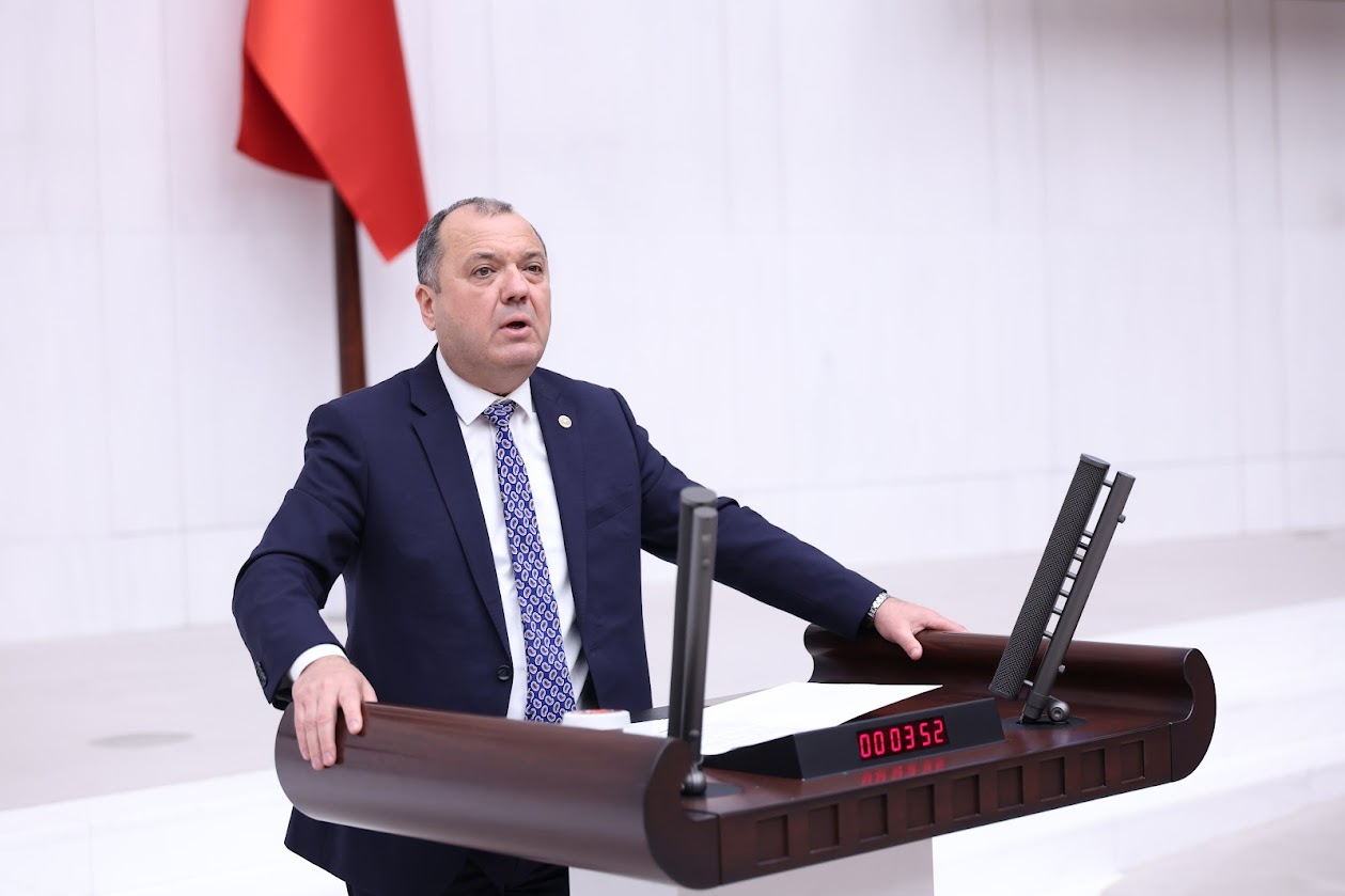İLHAMİ ÖZCAN AYGUN: “SİTE YÖNETİMLERİNDEKİ SAHTEKÂRLIKLARA ÇÖZÜM YOK!”