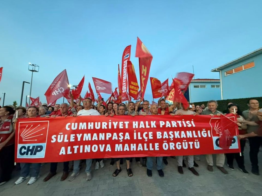 CHP SÜLEYMANPAŞA ÖRGÜTÜNDEN “ÖZGÜR” TÜRKİYE YÜRÜYÜŞÜ