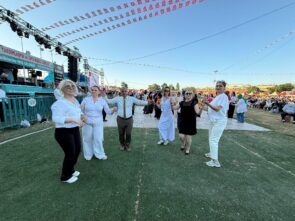 KARADENİZ ŞENLİKLERİNDE HEYECAN İKİNCİ GÜNDE DE ZİRVEDE
