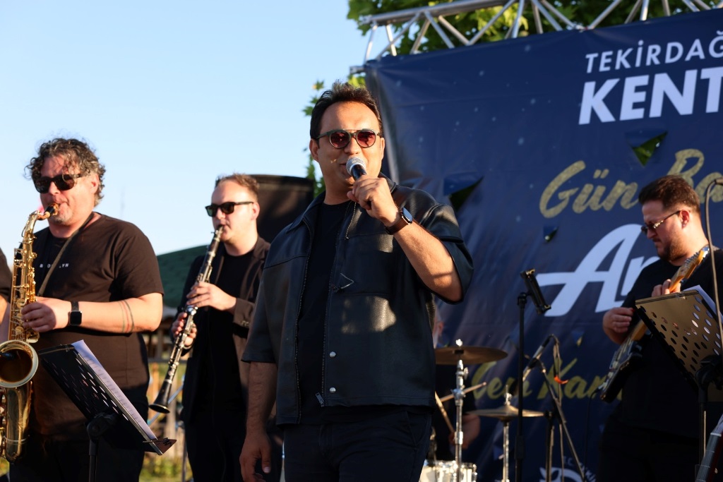 TEKİRDAĞ KENT ORKESTRASI’NDAN ANADOLU ROCK ŞÖLENİ