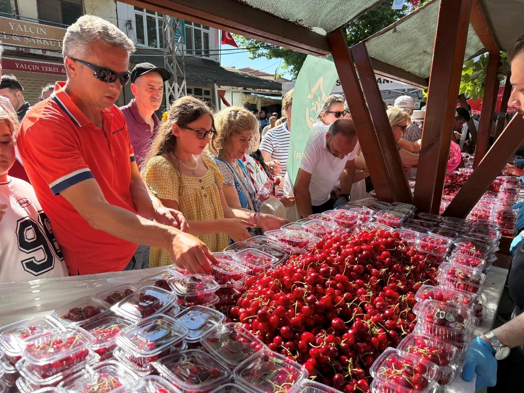 60. ULUSLARARASI TEKİRDAĞ KİRAZ FESTİVALİ NAİP MAHALLESİ’NDE BAŞLADI