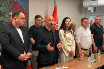 CHP TEKİRDAĞ İL ÖRGÜTÜ GÖREVDEN ALMA KARARINA TEPKİ GÖSTERDİ