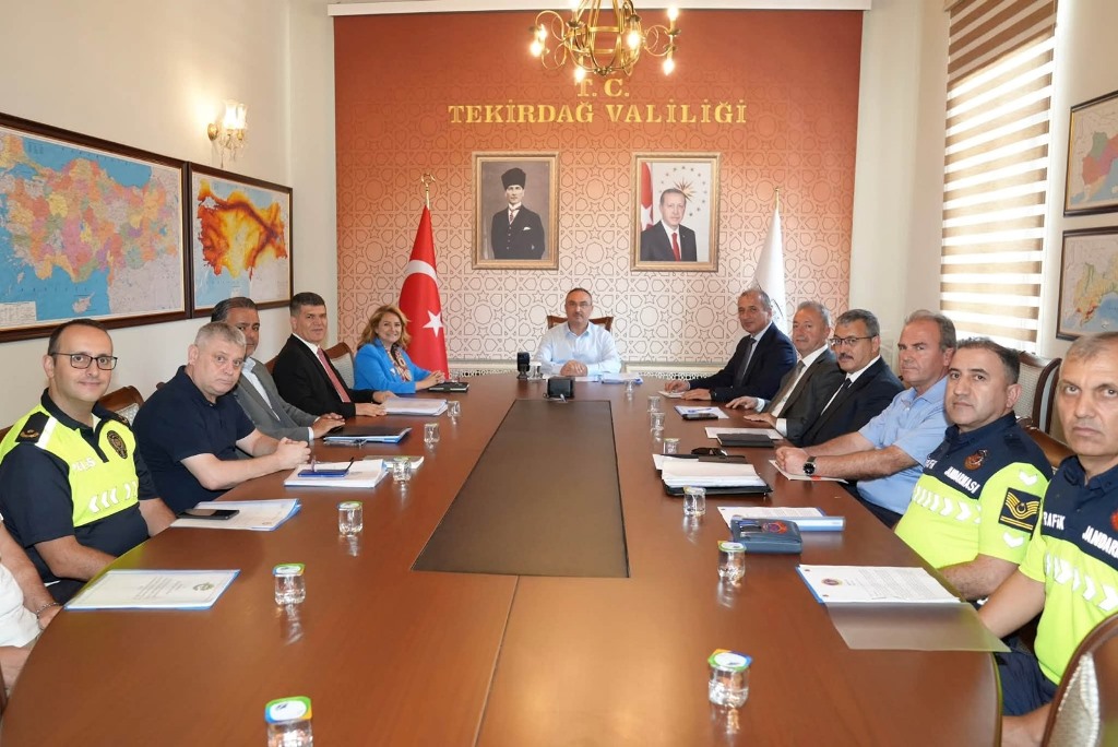 MÜGE YILDIZ TOPAK: “VELİMEŞE’MİZ İÇİN YOL HARİTAMIZI BELİRLEDİK”