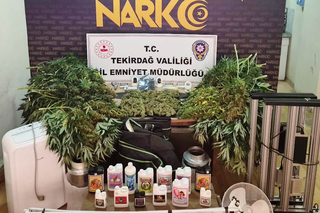 TEKİRDAĞ’DA UYUŞTURUCU OPERASYONUNDA 7 ŞÜPHELİ TUTUKLANDI