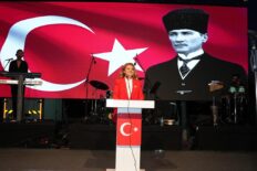 ERGENE’DE GECEYE MÜGE BAŞKAN’IN ZAFER KONUŞMASI DAMGA VURDU