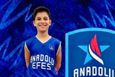 TEKİRDAĞLI SELİM SUBAŞI ANADOLU EFES’E TRANSFER OLDU