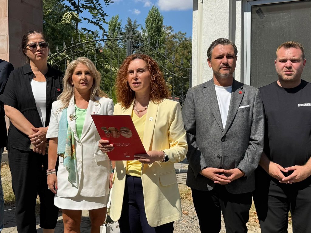 CHP TEKİRDAĞ İL ÖRGÜTÜ MİLLİ EĞİTİM MÜDÜRLÜĞÜ BASIN AÇIKLAMASI YAPTI