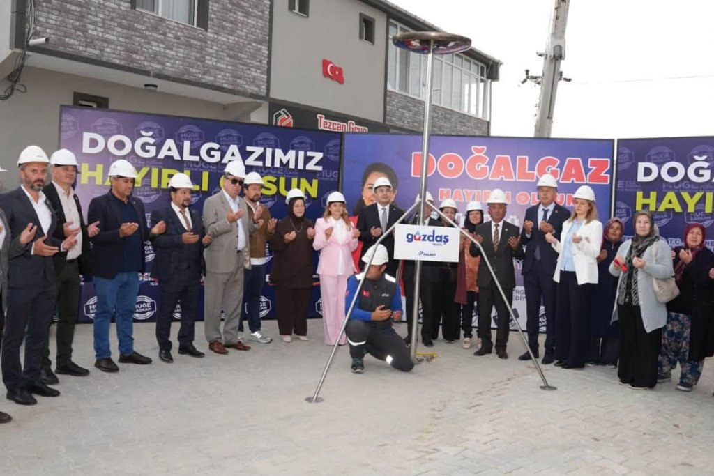 “VERDİĞİMİZ SÖZÜ TUTTUK! KARAMEHMET MAHALLEMİZ DOĞALGAZA KAVUŞTU!”