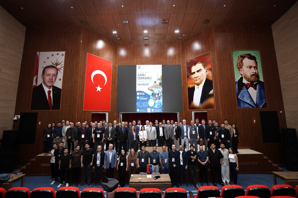 GENEL CERRAHLAR TEKİRDAĞ’DA BULUŞTU