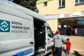 SÜLEYMANPAŞA BELEDİYESİNDEN İHTİYAÇ SAHİBİ ÖĞRENCİLERE KIRTASİYE DESTEĞİ