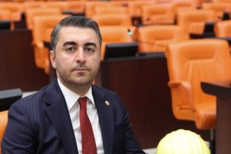CEM AVŞAR: “YOLSUZLUKTA PİK YOKSULLUKTA DİP YAPTI”