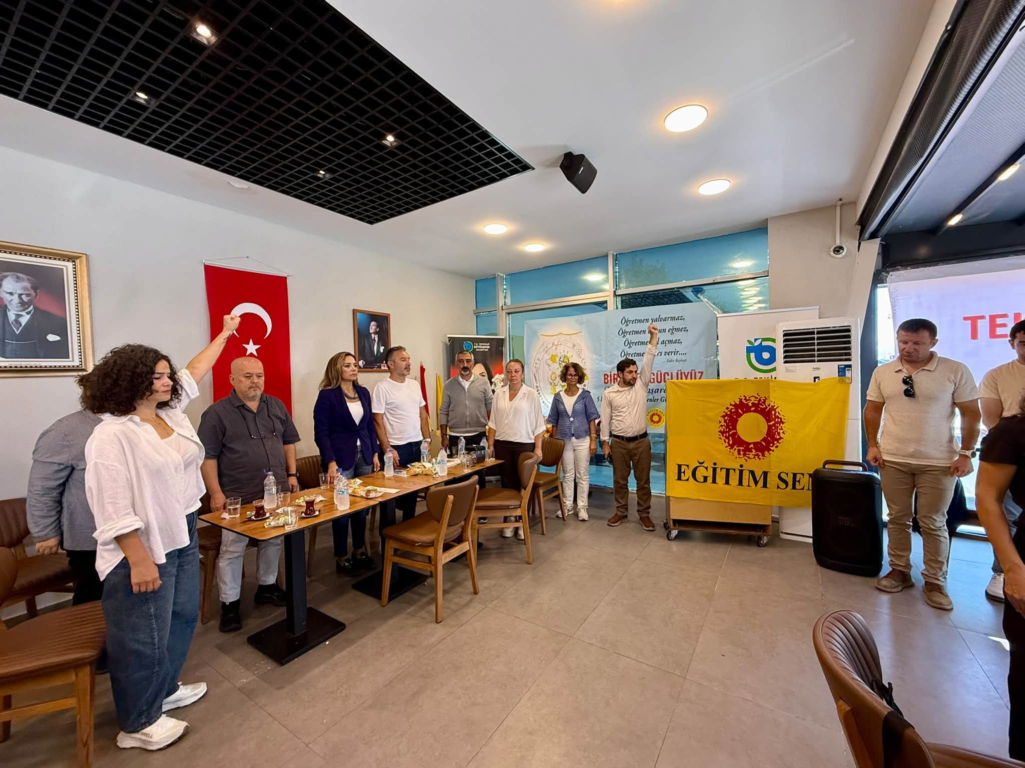 EĞİTİM-SEN’İN KAHVALTI PROGRAMINDA ÖĞRETMENLER BULUŞTU