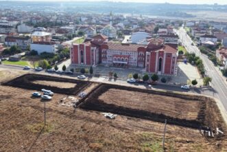 BAŞKAN MÜGE YILDIZ TOPAK: ‘BİR SÖZÜMÜZÜ DAHA TUTTUK! 14 SPOR TESİSİMİZ ERGENEMİZE HAYIRLI OLSUN!’